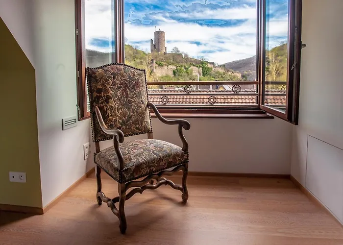 Les Oiseaux Apartment *